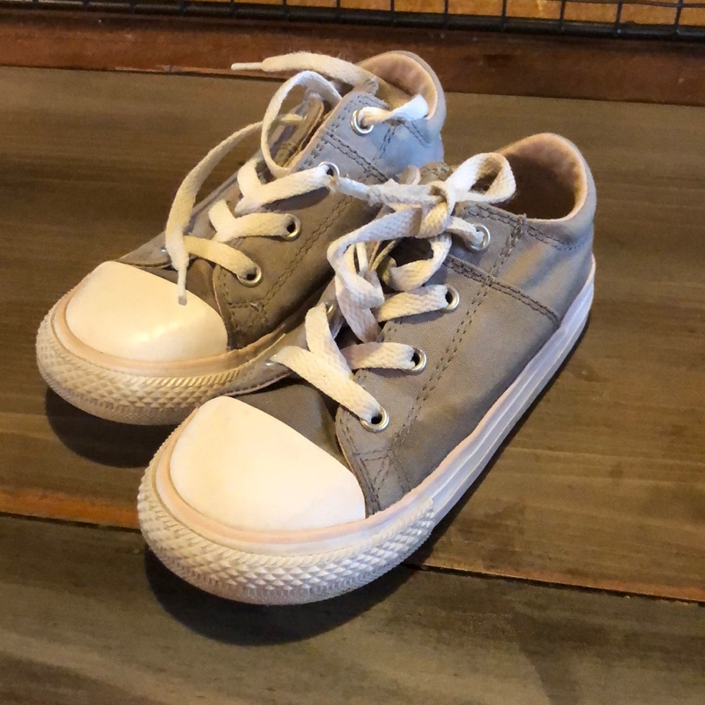 Size 10 Converse